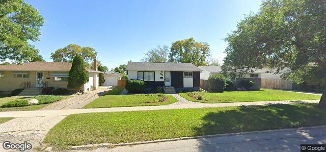 Larawan ng 717 Buchanan Boulevard sa Winnipeg, Manitoba