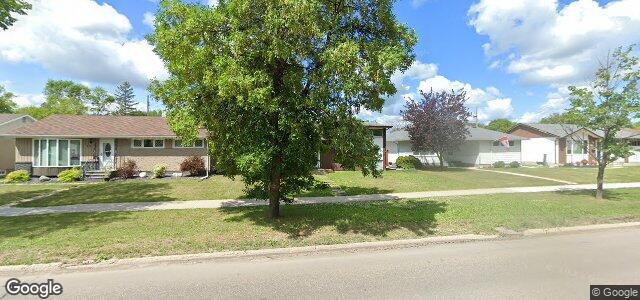 Photo of 718 Cavalier Drive in Winnipeg, Manitoba