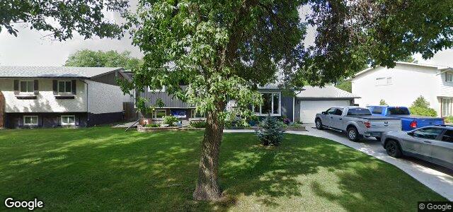 Larawan ng 72 Galbraith Crescent sa Winnipeg, Manitoba