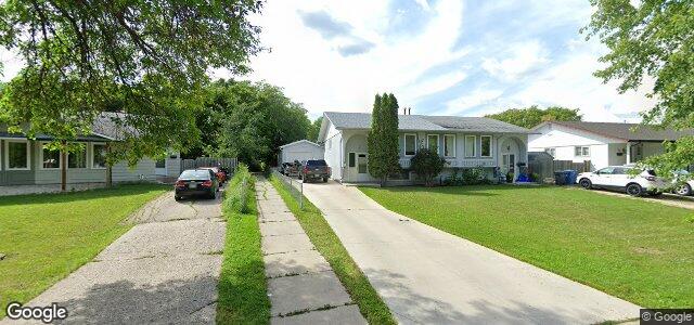 Larawan ng 72 Lake Ridge Road sa Winnipeg, Manitoba