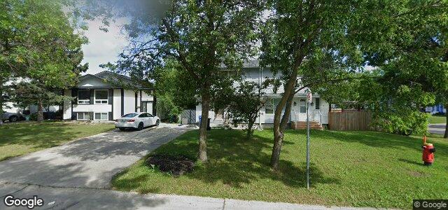 Larawan ng 73 Lake Ridge Road sa Winnipeg, Manitoba