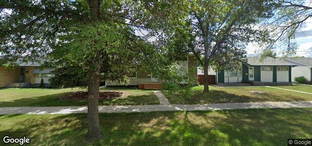 Photo of 739 Cavalier Drive in Winnipeg, Manitoba