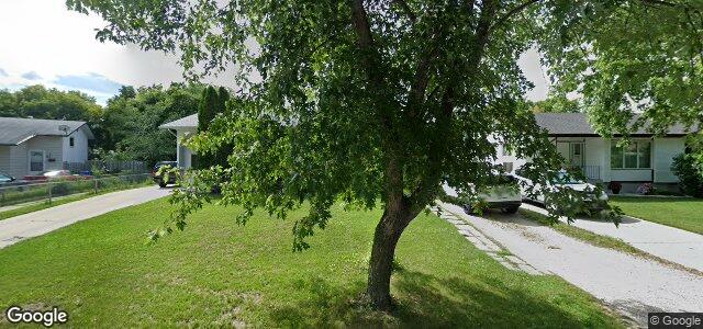 Larawan ng 74 Lake Ridge Road sa Winnipeg, Manitoba