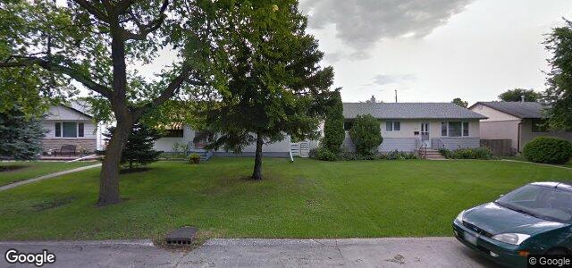Larawan ng 740 Cavalier Drive sa Winnipeg, Manitoba