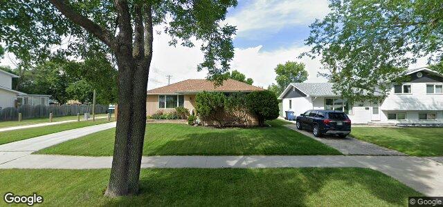 Larawan ng 75 Voyageur Avenue sa Winnipeg, Manitoba