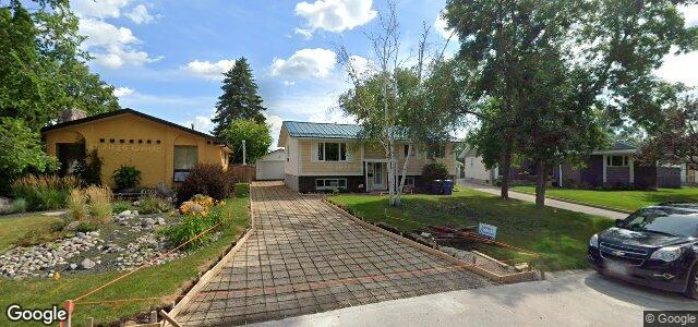 Larawan ng 77 Galbraith Crescent sa Winnipeg, Manitoba