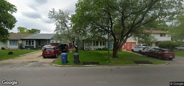 Larawan ng 77 Lumsden Avenue sa Winnipeg, Manitoba