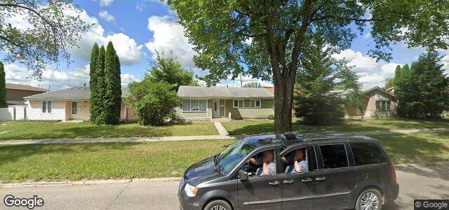 Larawan ng 804 Cavalier Drive sa Winnipeg, Manitoba