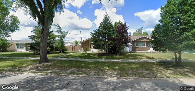 Larawan ng 808 Cavalier Drive sa Winnipeg, Manitoba