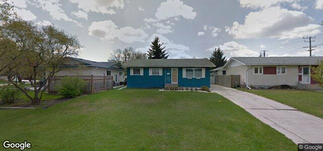 Larawan ng 82 Carberry Crescent sa Winnipeg, Manitoba