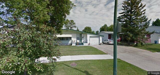 Larawan ng 83 Voyageur Avenue sa Winnipeg, Manitoba