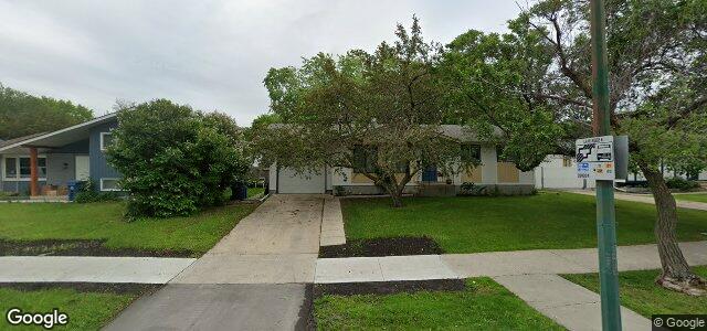 Larawan ng 84 Lumsden Avenue sa Winnipeg, Manitoba