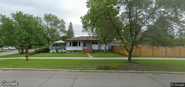 Larawan ng 877 Cavalier Drive sa Winnipeg, Manitoba