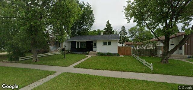 Larawan ng 889 Buchanan Boulevard sa Winnipeg, Manitoba