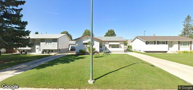 Larawan ng 92 Corbett Drive sa Winnipeg, Manitoba
