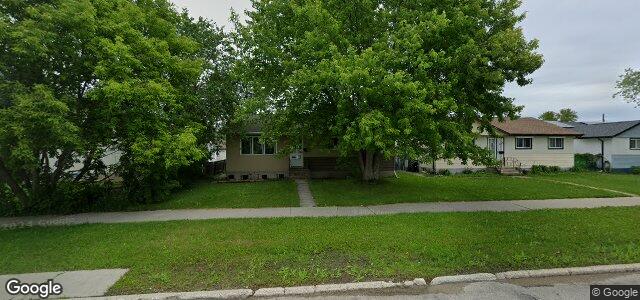 Larawan ng 929 Buchanan Boulevard sa Winnipeg, Manitoba