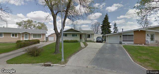 Larawan ng 93 Carberry Crescent sa Winnipeg, Manitoba