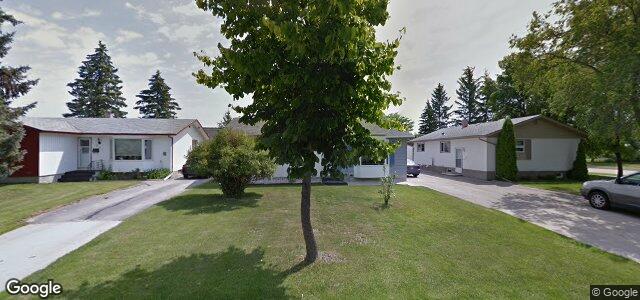 Larawan ng 933 Crestview Park Drive sa Winnipeg, Manitoba
