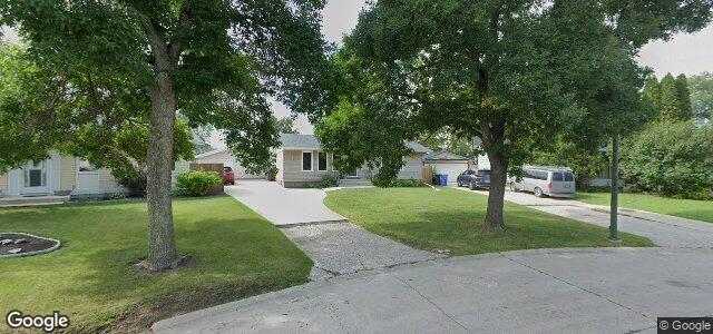 Larawan ng 94 Deloraine Drive sa Winnipeg, Manitoba