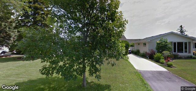 Larawan ng 949 Crestview Park Drive sa Winnipeg, Manitoba