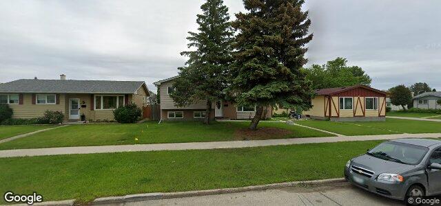 Larawan ng 971 Buchanan Boulevard sa Winnipeg, Manitoba