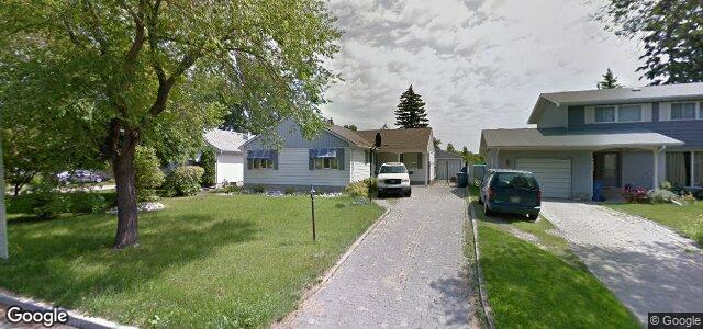 Larawan ng 977 Crestview Park Drive sa Winnipeg, Manitoba