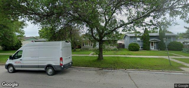 Photo of 988 Cavalier Drive in Winnipeg, Manitoba