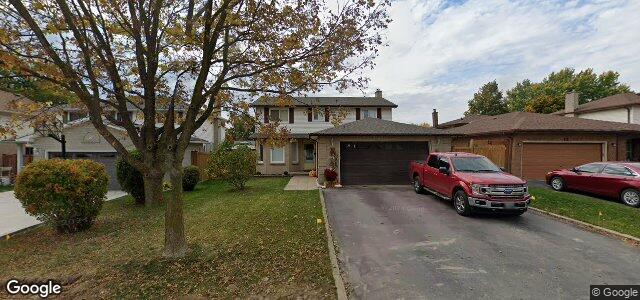 Larawan ng 10 Sloane Crescent sa Winnipeg, Manitoba