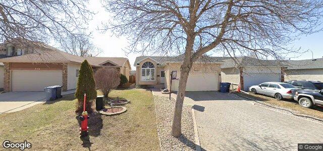 Larawan ng 100 Eastmount Drive sa Winnipeg, Manitoba