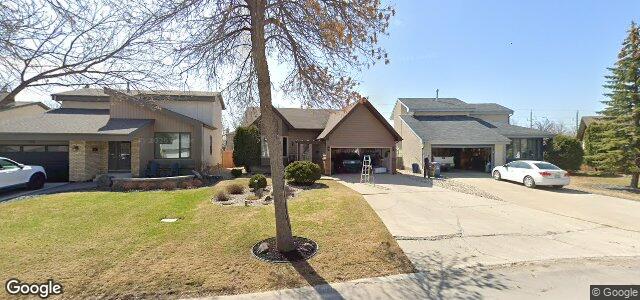 Larawan ng 100 Queensbury Bay sa Winnipeg, Manitoba