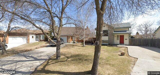 Larawan ng 102 Amersham Crescent sa Winnipeg, Manitoba