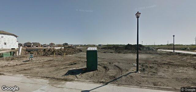 Larawan ng 102 Dacquay Crescent sa Winnipeg, Manitoba