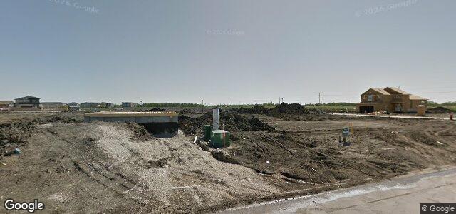 Photo of 106 Dacquay Crescent in Winnipeg, Manitoba