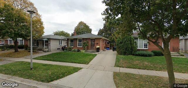Larawan ng 106 Harding Crescent sa Winnipeg, Manitoba