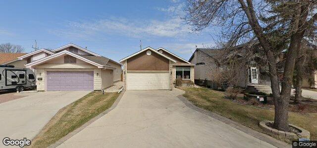 Photo of 11 Hedgestone Crescent in Winnipeg, Manitoba