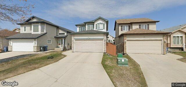 Larawan ng 11 Julia Road sa Winnipeg, Manitoba