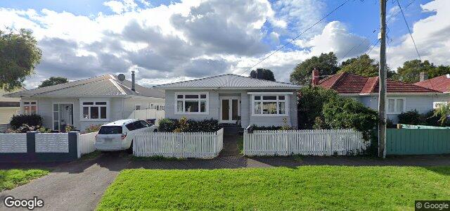 Larawan ng 11 Lambeth Road sa Winnipeg, Manitoba