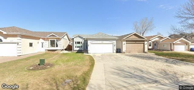 Larawan ng 111 Eastmount Drive sa Winnipeg, Manitoba