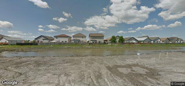 Larawan ng 114 Wainwright Crescent sa Winnipeg, Manitoba