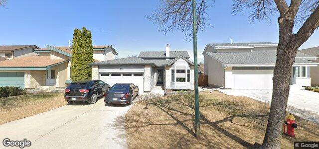 Larawan ng 115 Queensbury Bay sa Winnipeg, Manitoba