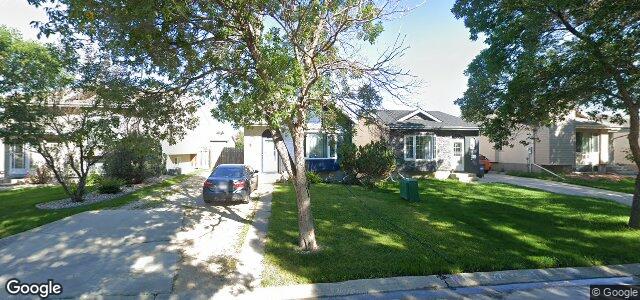 Larawan ng 121 Harlesden Drive sa Winnipeg, Manitoba