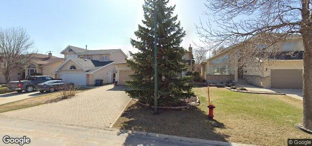 Larawan ng 132 Barlow Crescent sa Winnipeg, Manitoba