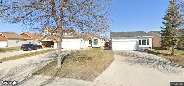 Larawan ng 15 Barlow Crescent sa Winnipeg, Manitoba
