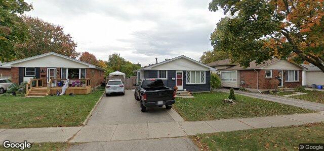 Larawan ng 15 Harding Crescent sa Winnipeg, Manitoba