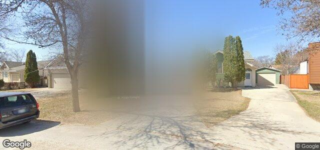 Larawan ng 15 Hirt Crescent sa Winnipeg, Manitoba