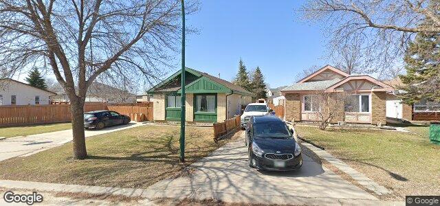 Larawan ng 18 Simon Drive sa Winnipeg, Manitoba