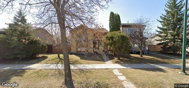 Larawan ng 18 Southglen Boulevard sa Winnipeg, Manitoba