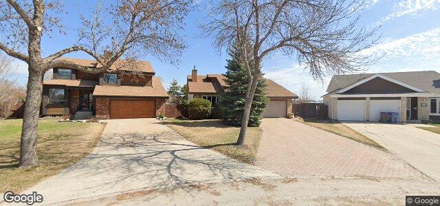 Larawan ng 180 Queensbury Bay sa Winnipeg, Manitoba