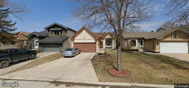 Larawan ng 19 Hedgestone Crescent sa Winnipeg, Manitoba