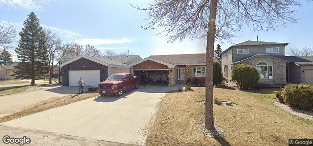 Larawan ng 195 Queensbury Bay sa Winnipeg, Manitoba